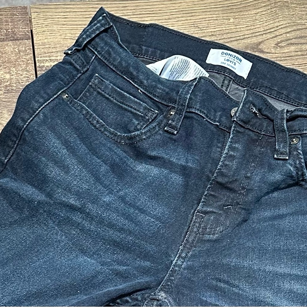 Men’s Skinny Blue Jeans